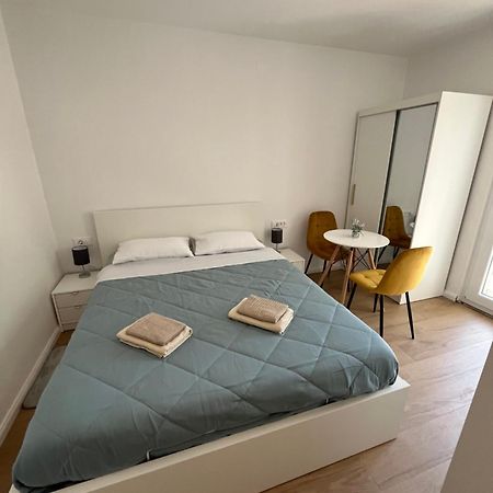 Green Oasis For Two, 30 Meters From Sea Zadar Exterior foto
